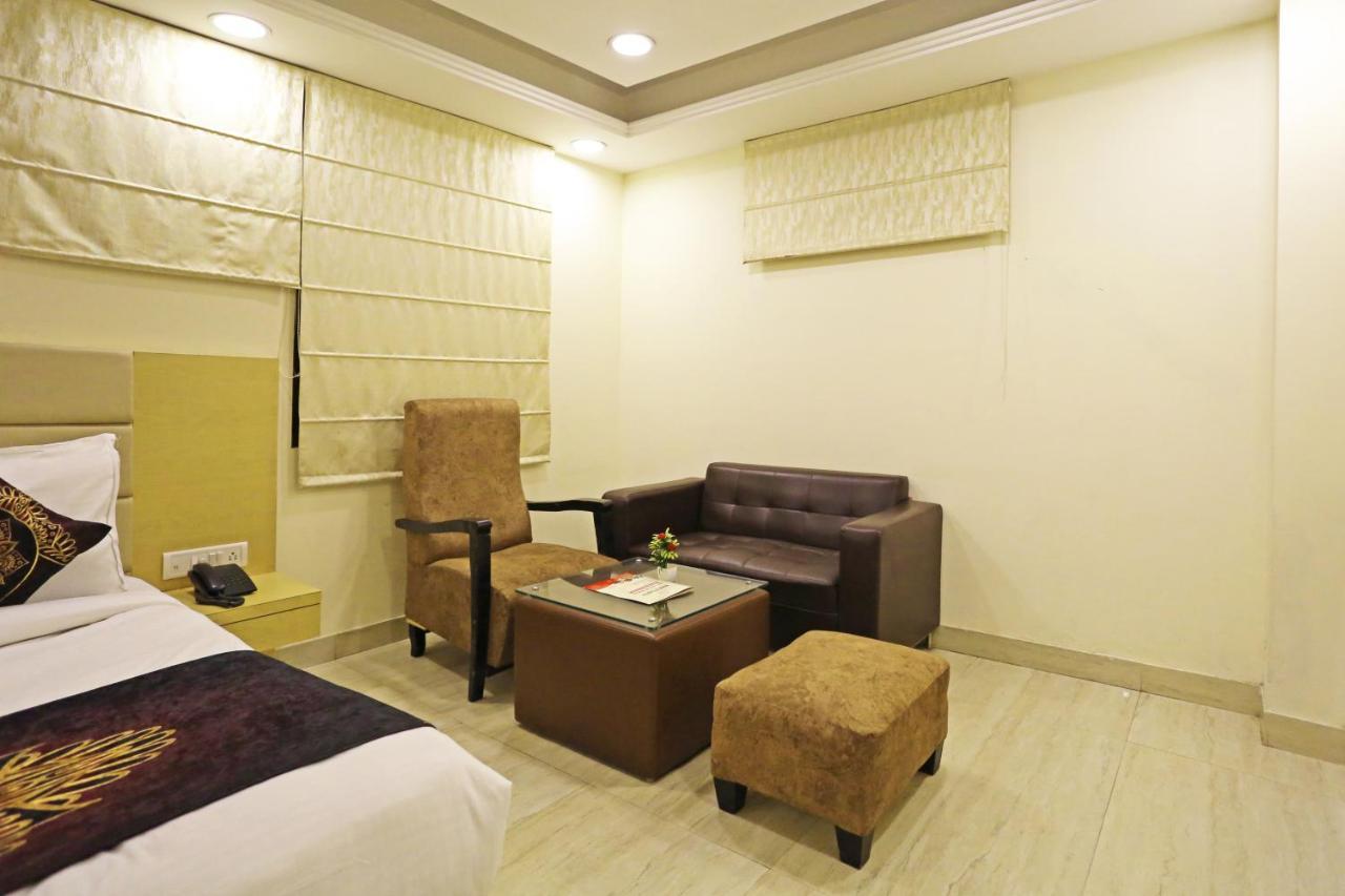 Hotel D'Capitol - Delhi Airport New Delhi Buitenkant foto