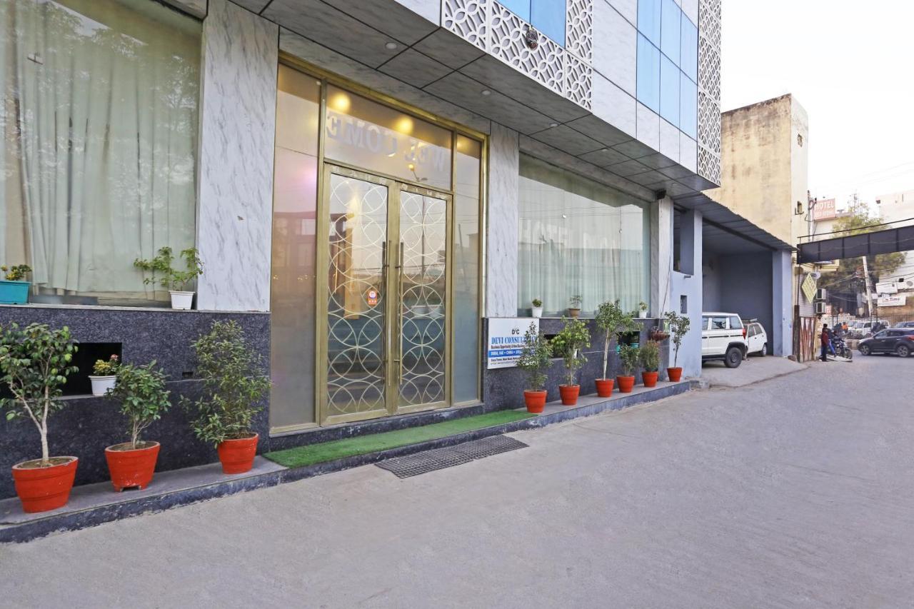 Hotel D'Capitol - Delhi Airport New Delhi Buitenkant foto