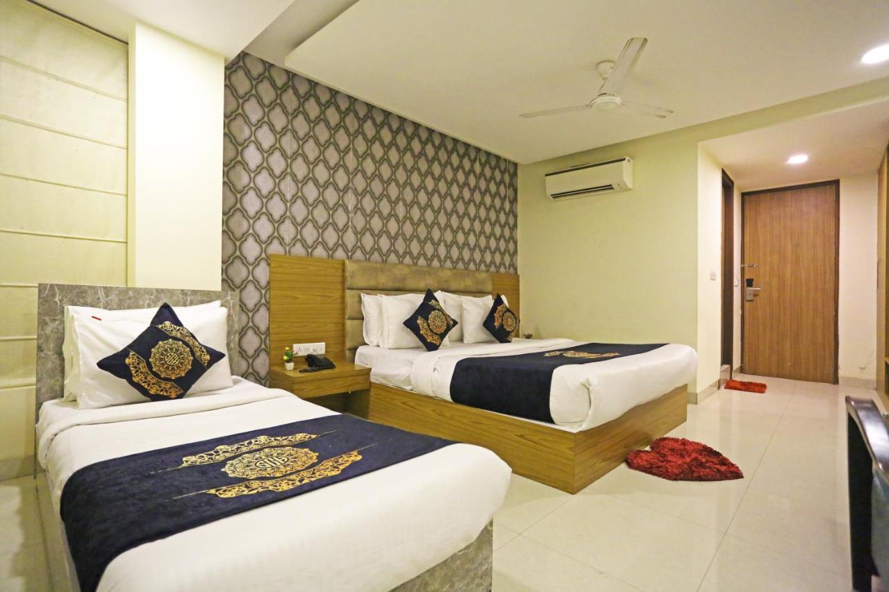 Hotel D'Capitol - Delhi Airport New Delhi Buitenkant foto